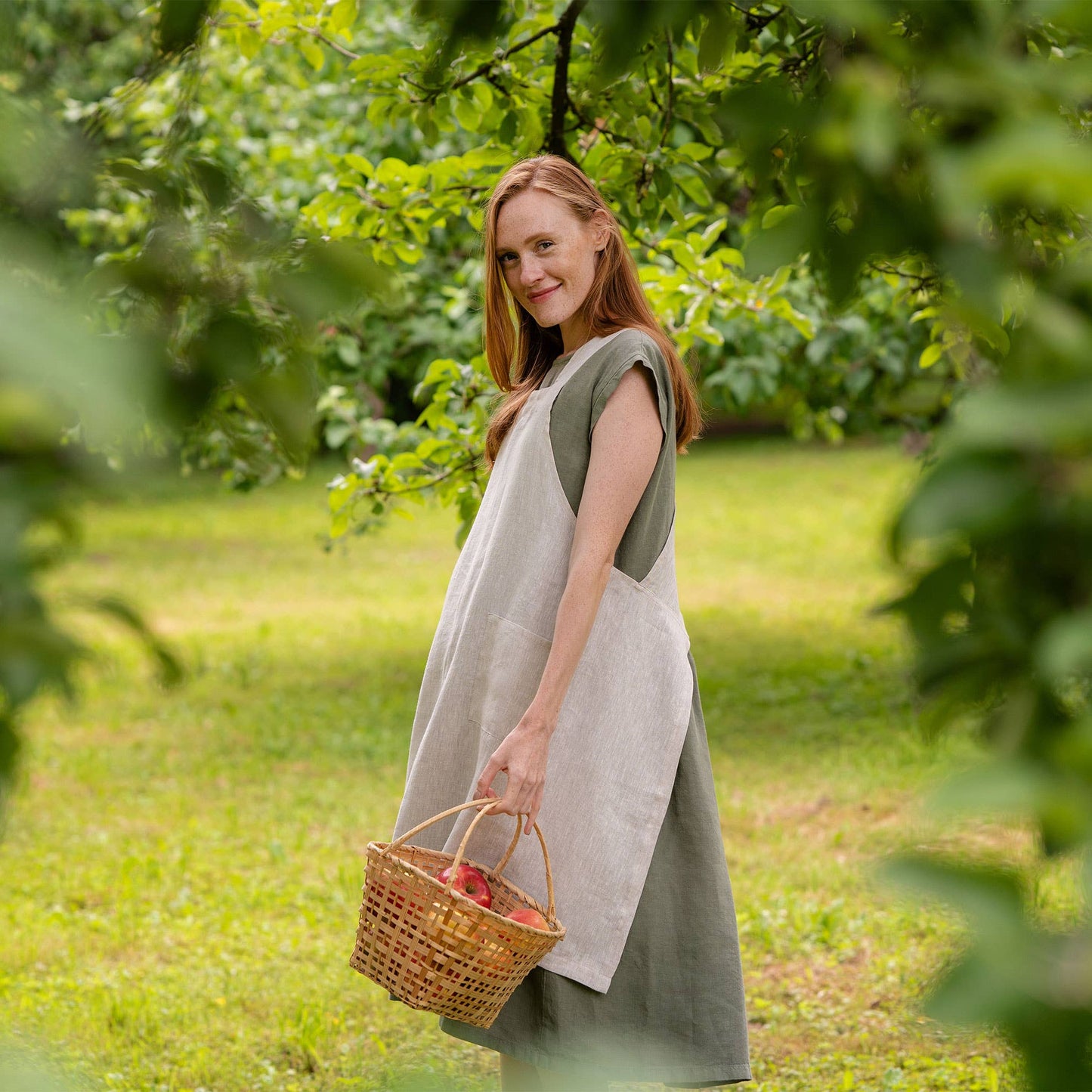 Linen Cross-Back Apron- Stone Green