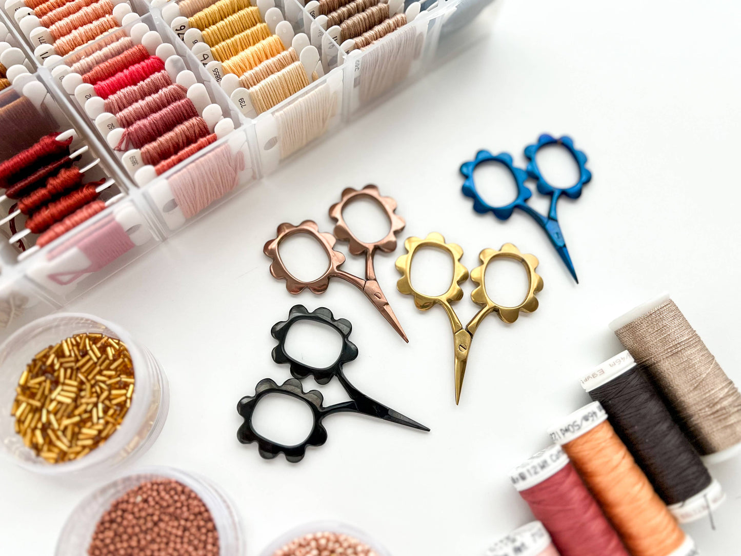 Small Gold Flower Scissors, Tiny Needlecraft Scissors