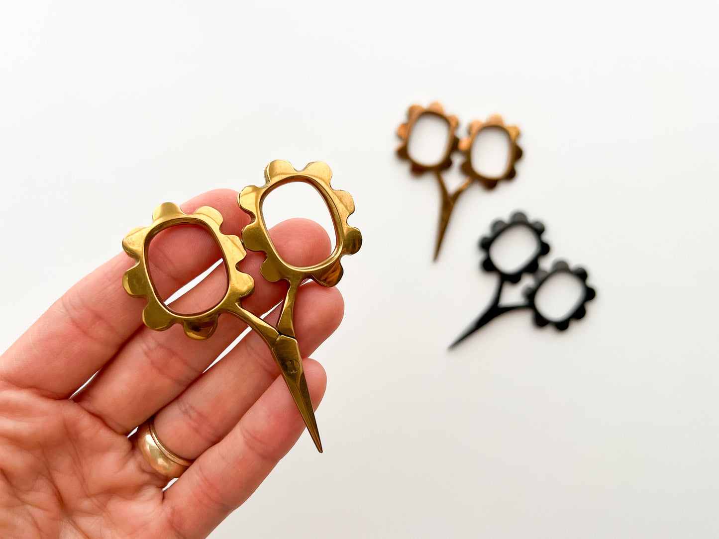 Small Gold Flower Scissors, Tiny Needlecraft Scissors