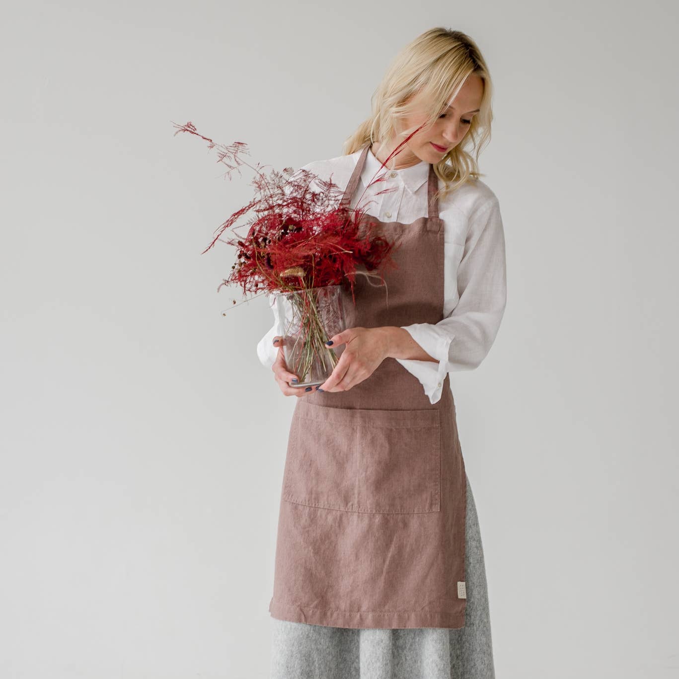 Linen Daily Apron- Ashes of Roses