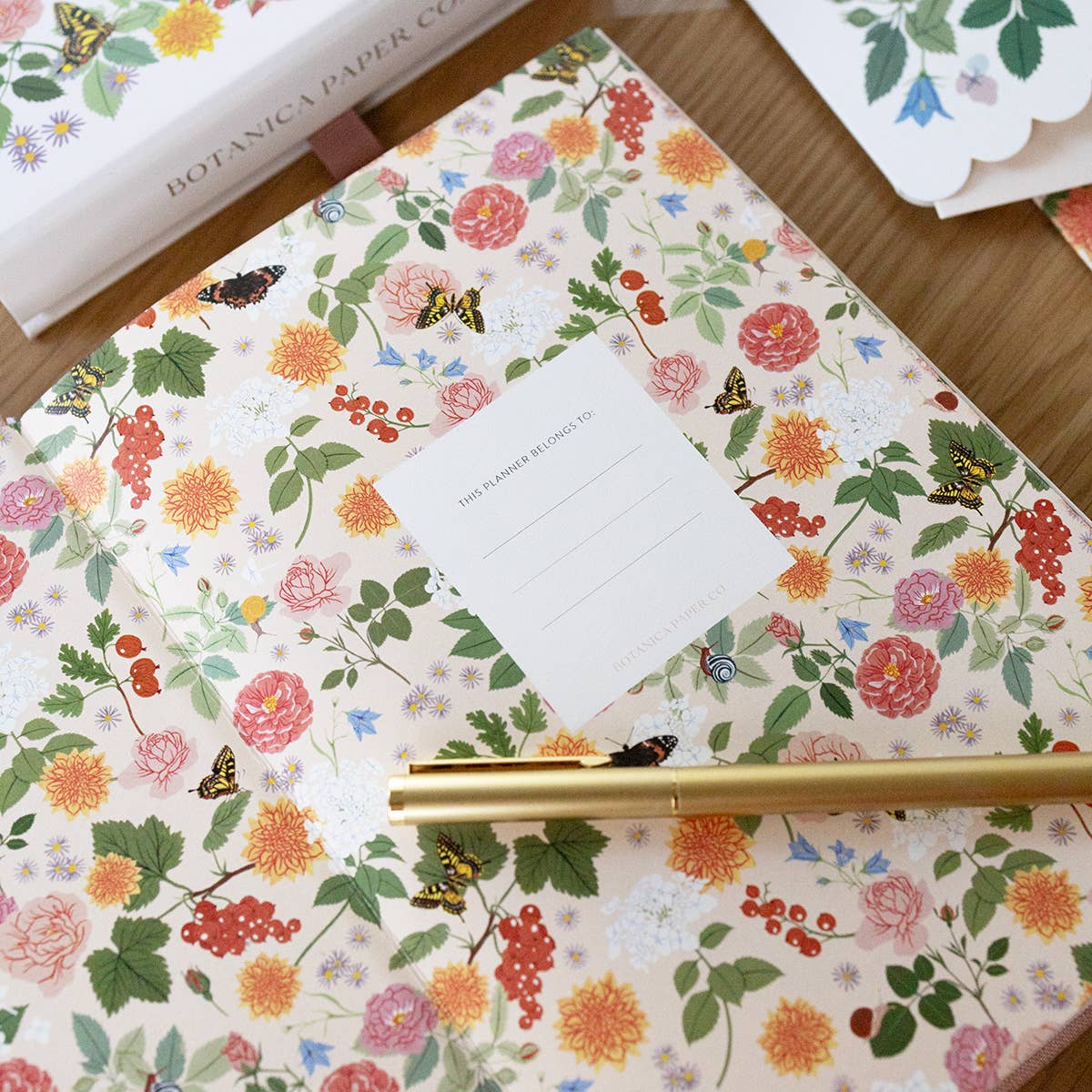LINEN-BOUND UNDATED PLANNER