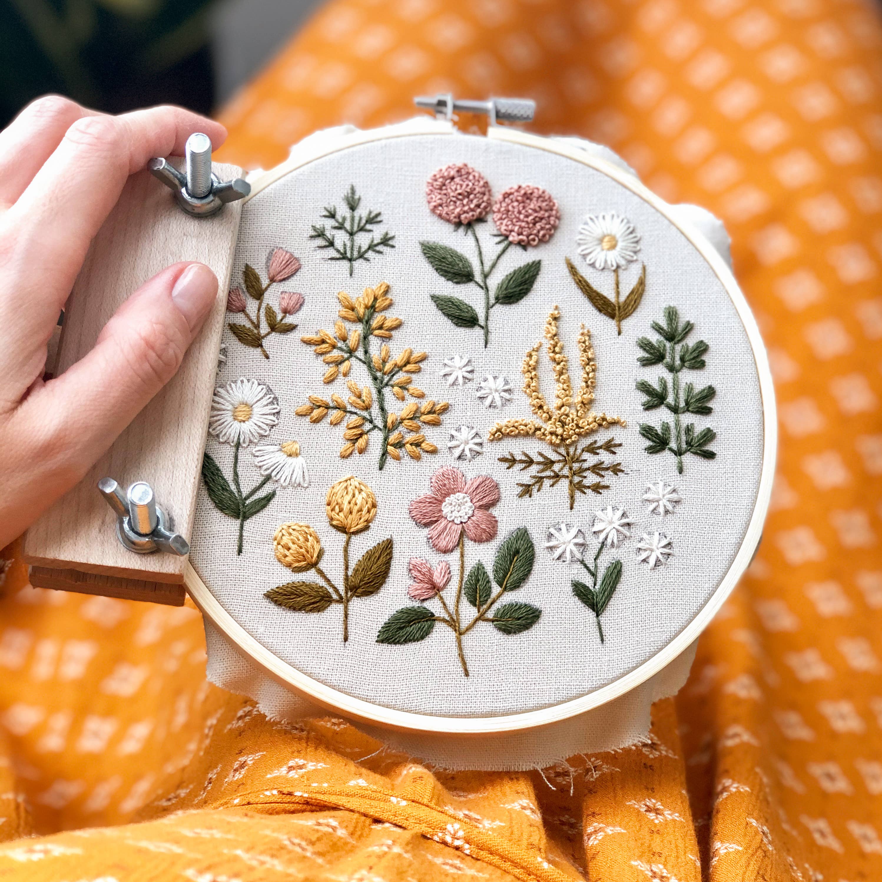 Floral Embroidery DIY Kit, modern embroidery craft kit