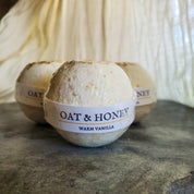 Gnat & Bee Oat and Honey | Natural Bath Bomb