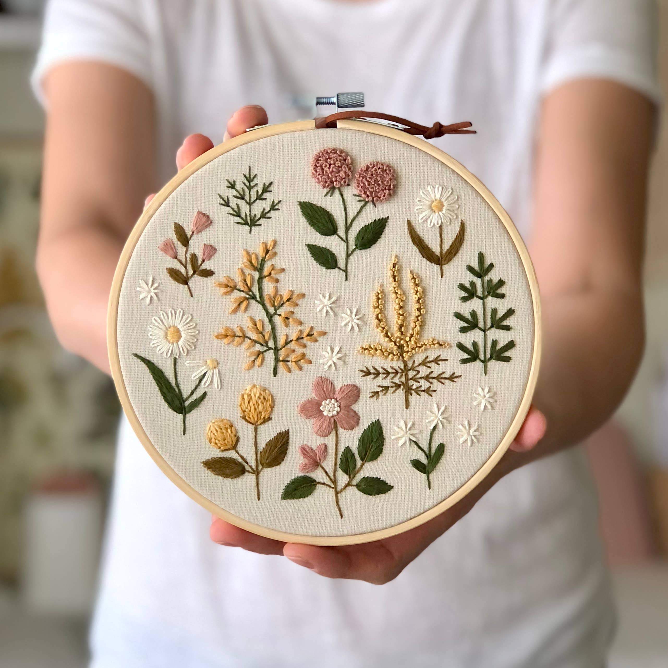 Floral Embroidery DIY Kit, modern embroidery craft kit