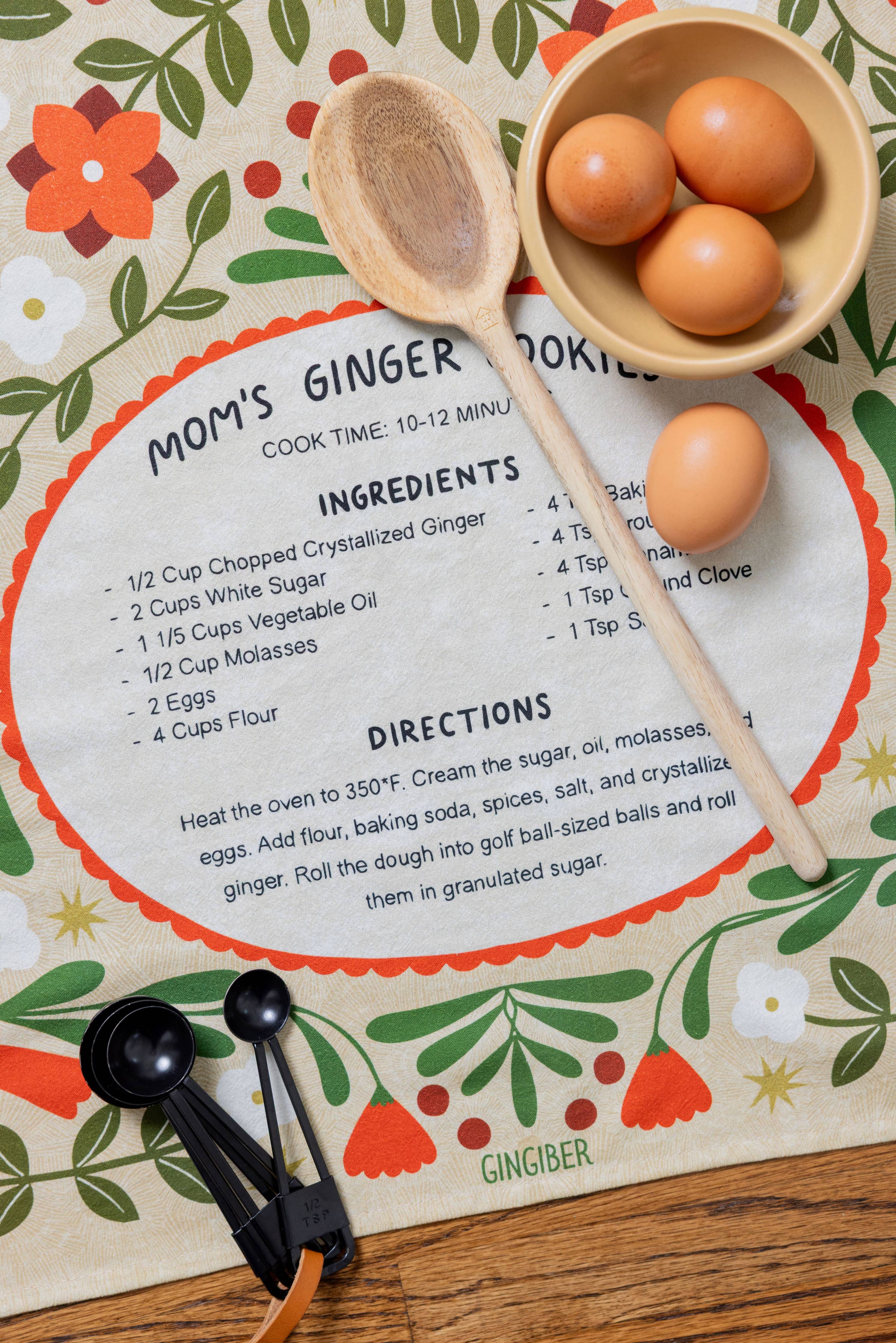 Ginger Cookies Tea Towel – Holiday Baking