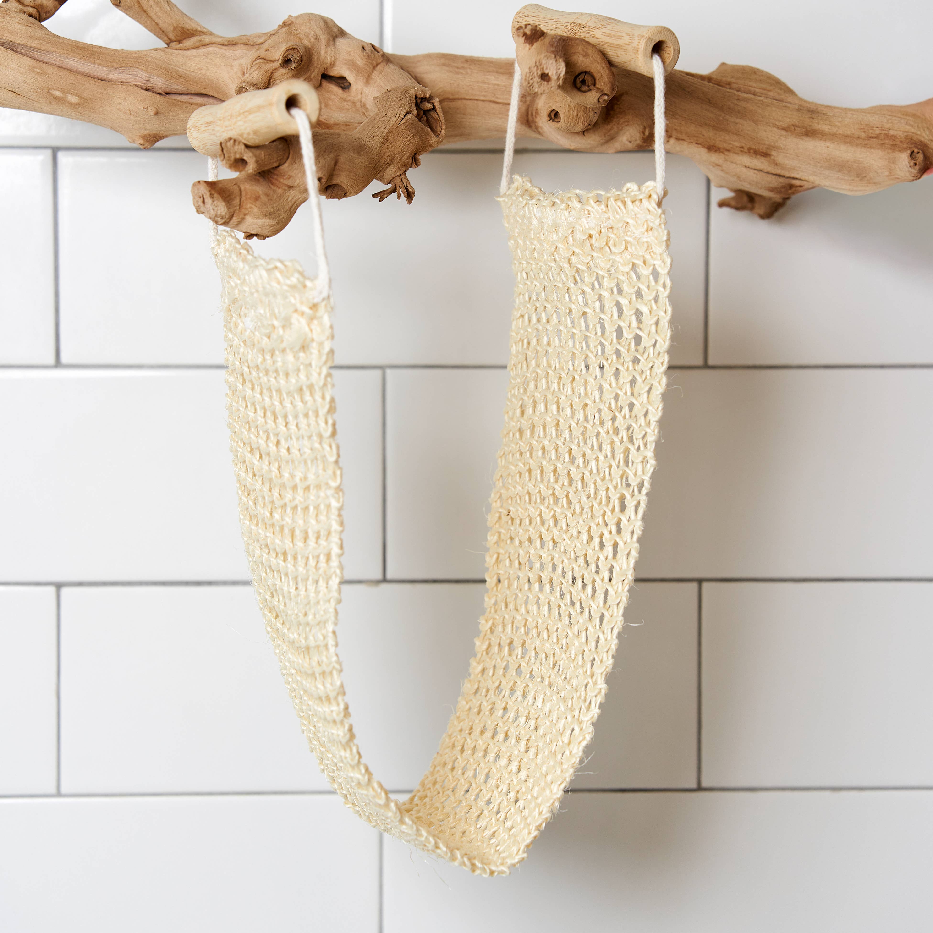 Sisal Exfoliating Body Strap with Bamboo Handle