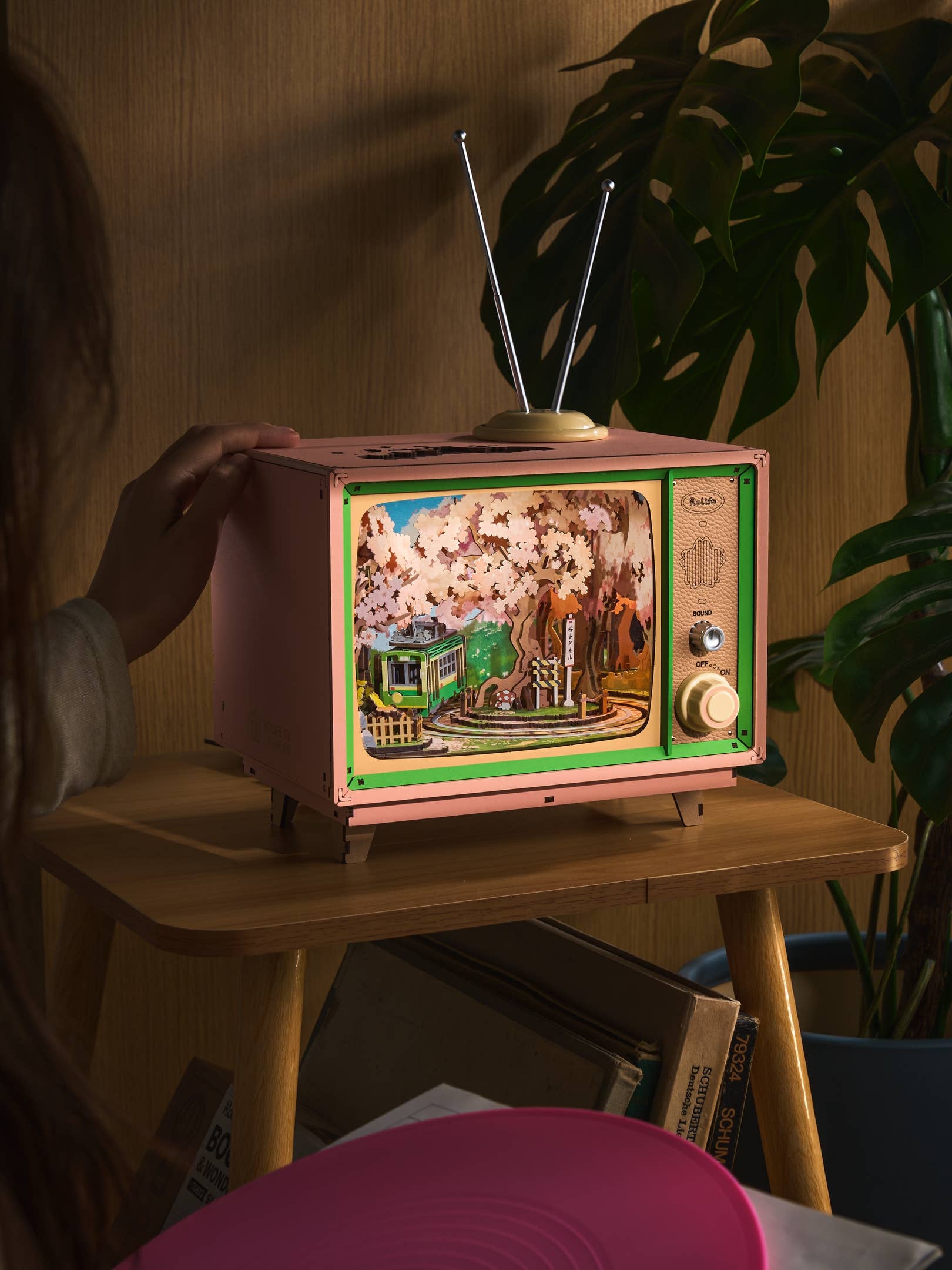 DIY Mechanical Music Box: Sakura Dreamy Tour