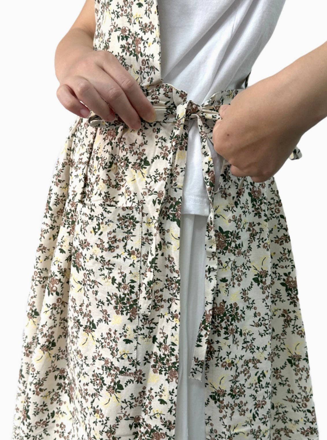 Cotton Flower Apron- Coffee