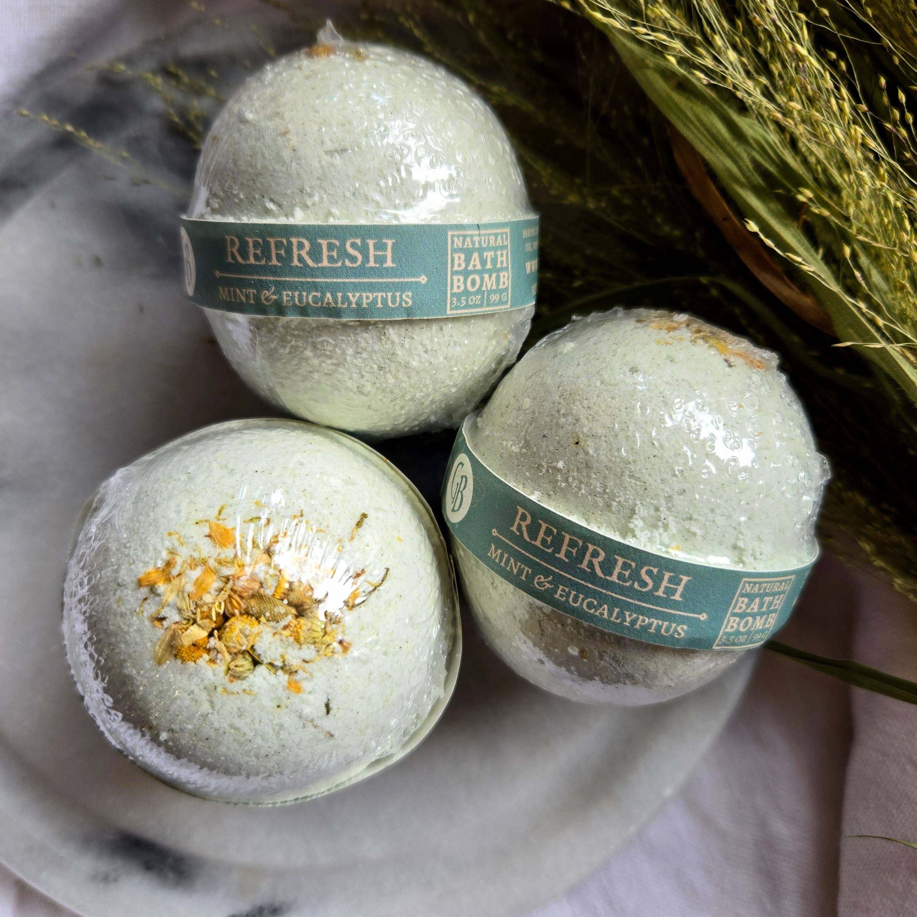 Gnat & Bee Refresh : Bath Bomb