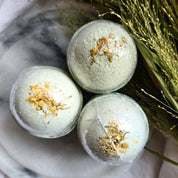 Gnat & Bee Refresh : Bath Bomb