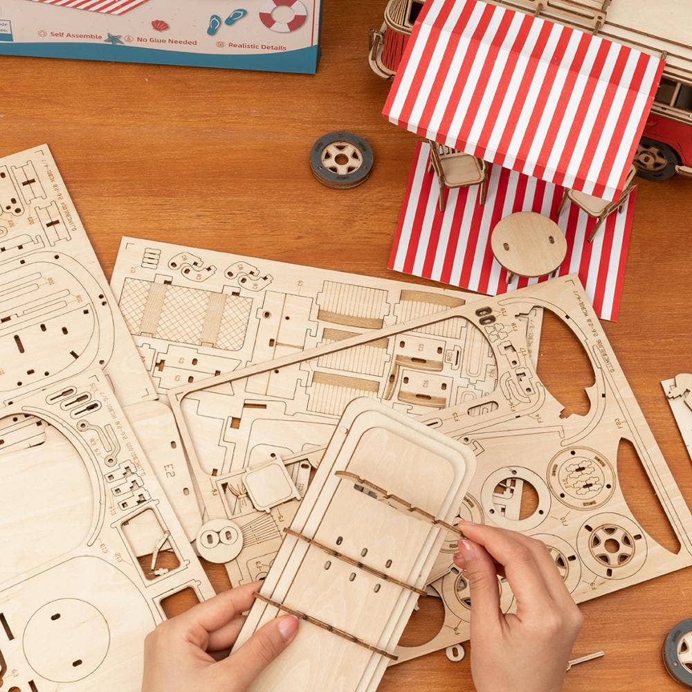 3D Wooden Puzzle: Camper Van