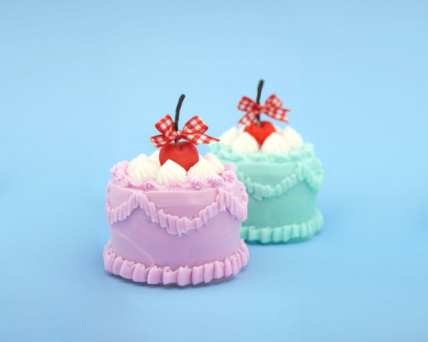 Retro Cherry Cake Candle