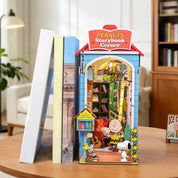 Peanuts Storybook Corner - DIY Book Nook Kit