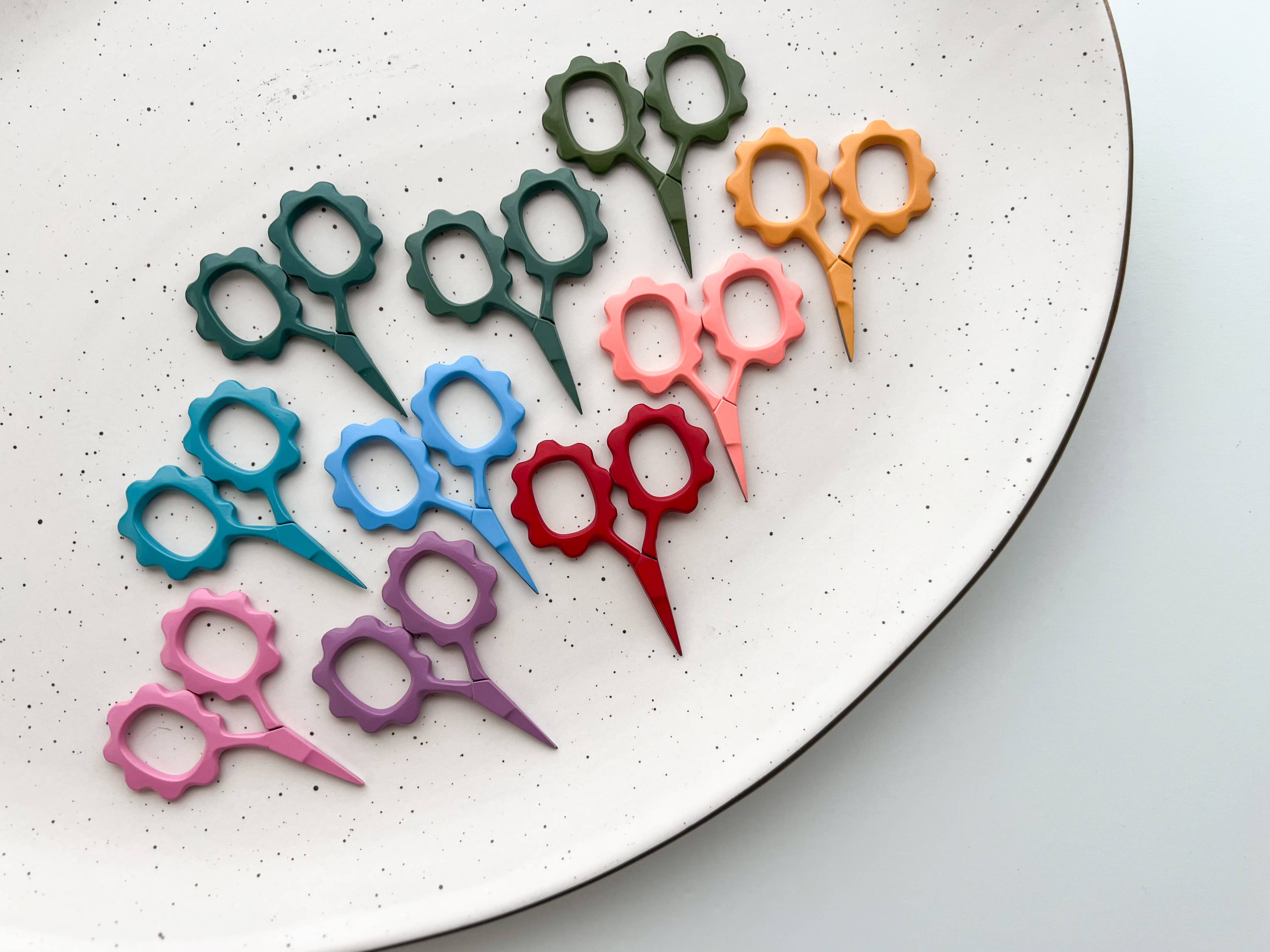 Small Flower scissors, tiny embroidery scissors