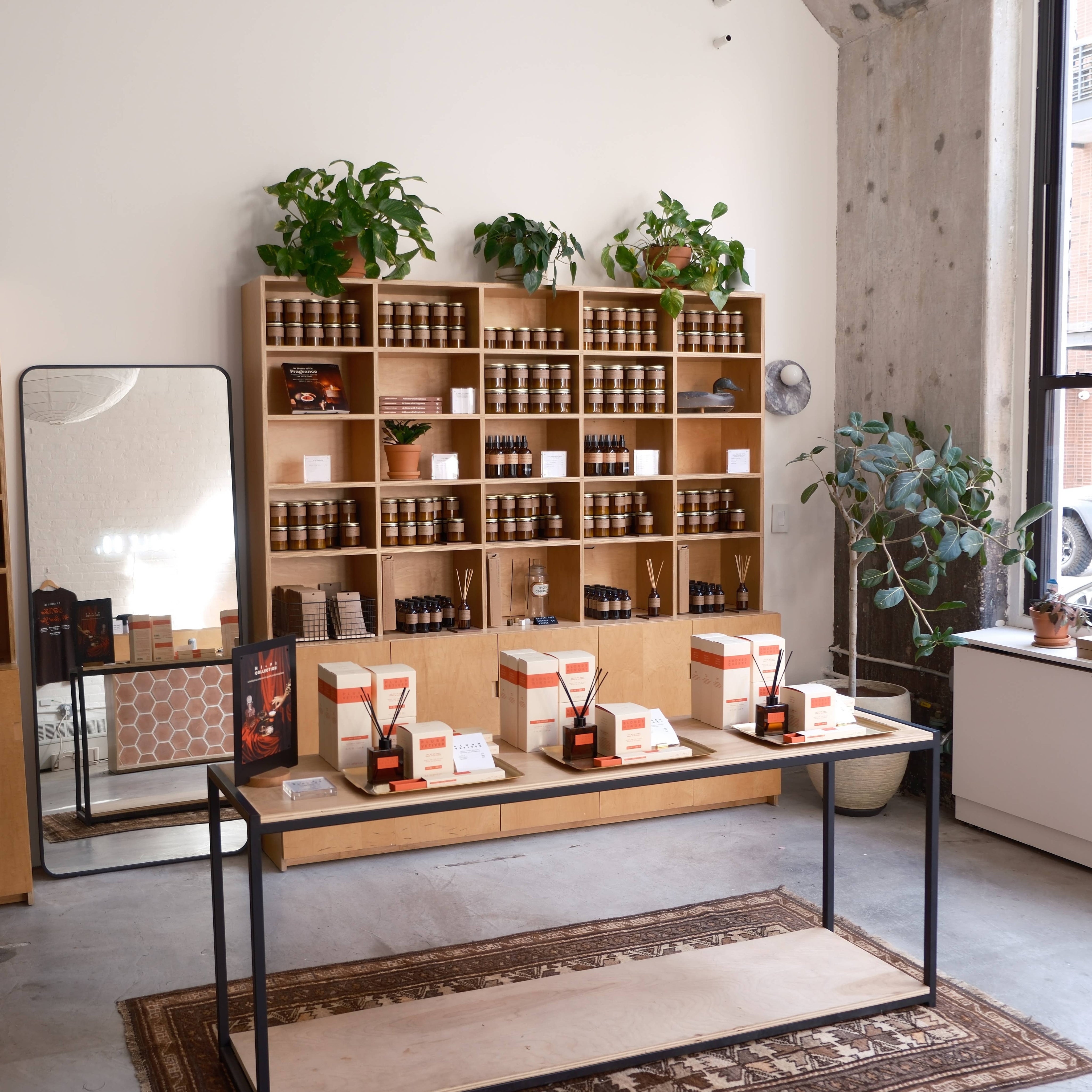 P.F. Candle Co. Amber & Moss - 7.2 oz Standard Soy Candle