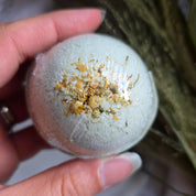 Gnat & Bee Refresh : Bath Bomb