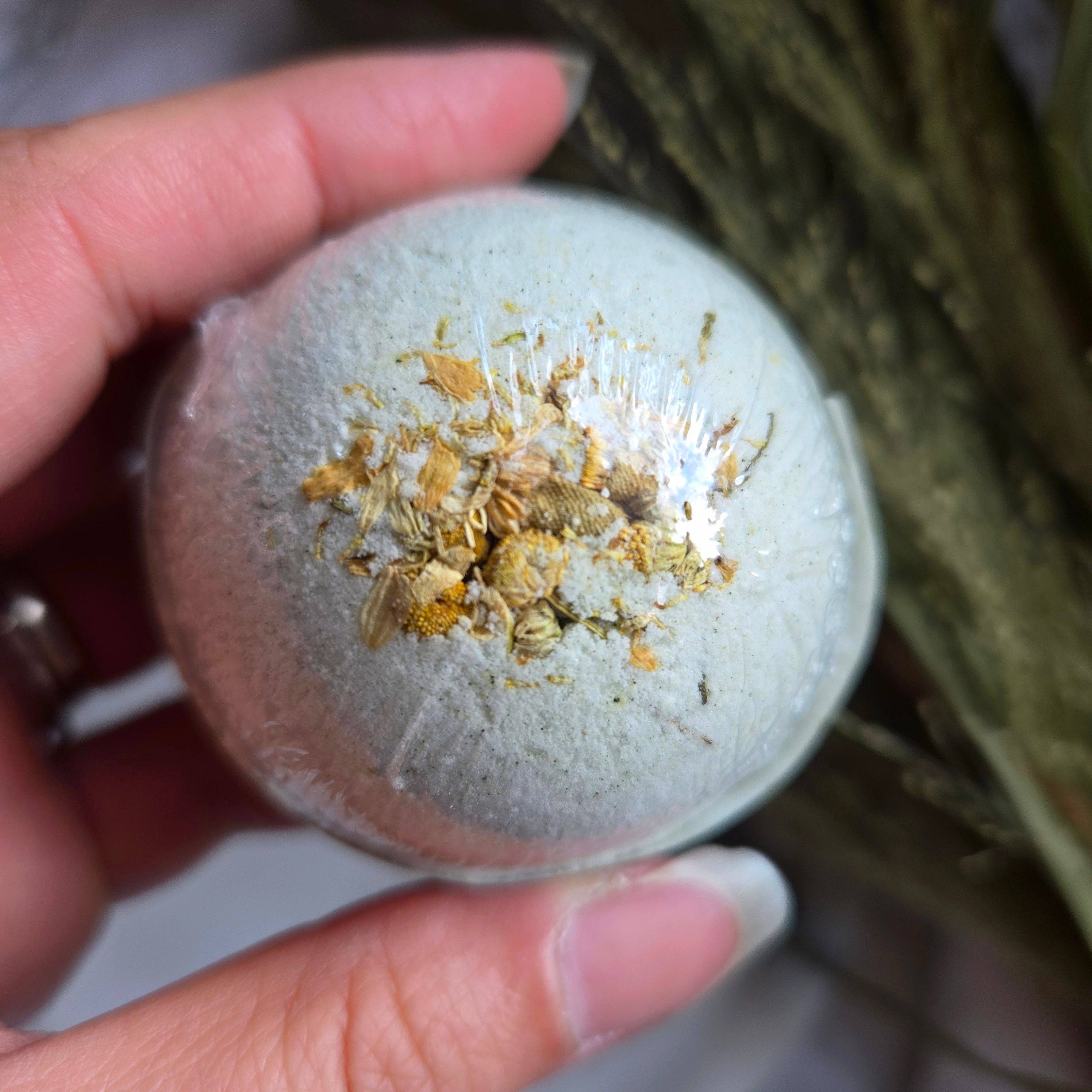 Gnat & Bee Refresh : Bath Bomb