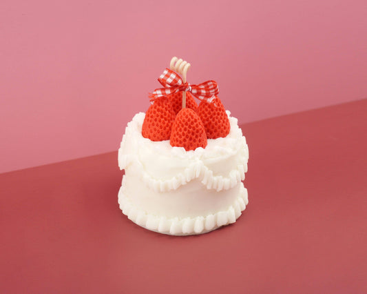 Retro Strawberry Cake Candle