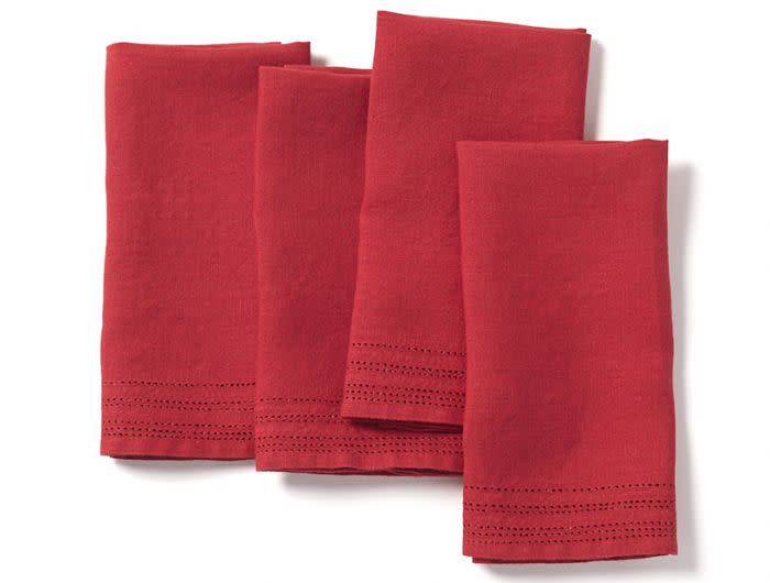 lineneyelet-napkin-crimson-r.jpg